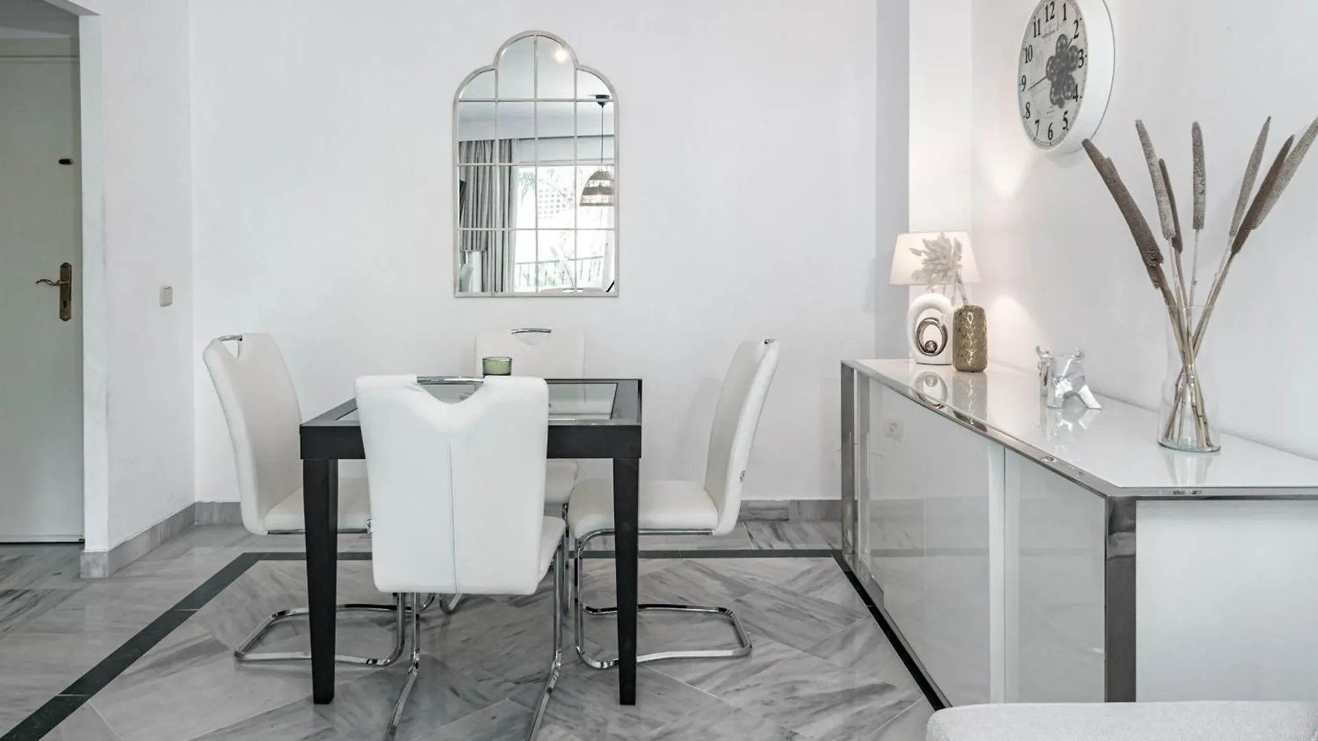 Dama De Noche 12 Apartment Marbella
