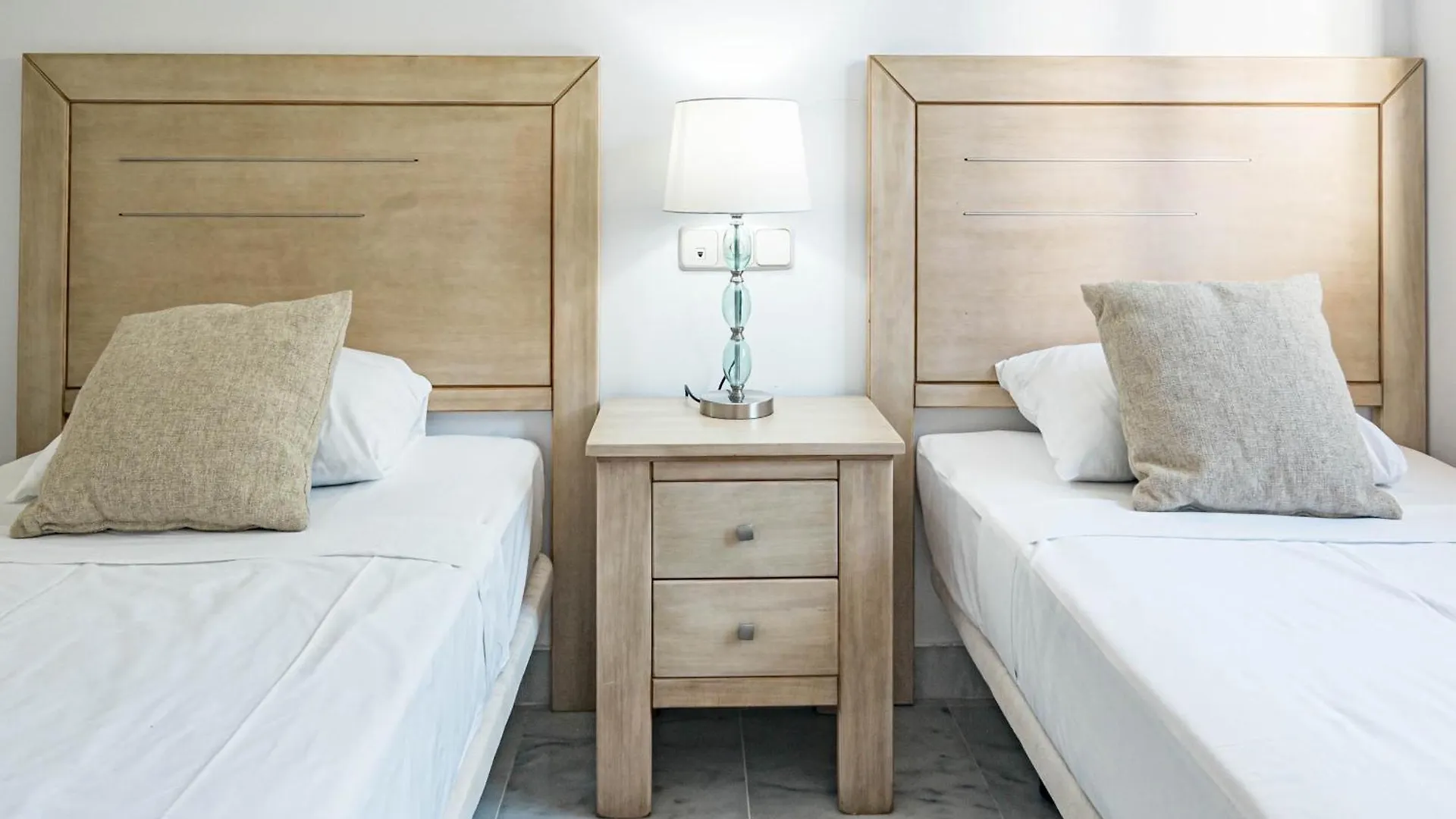 Dama De Noche 12 Apartman Marbella 0*,